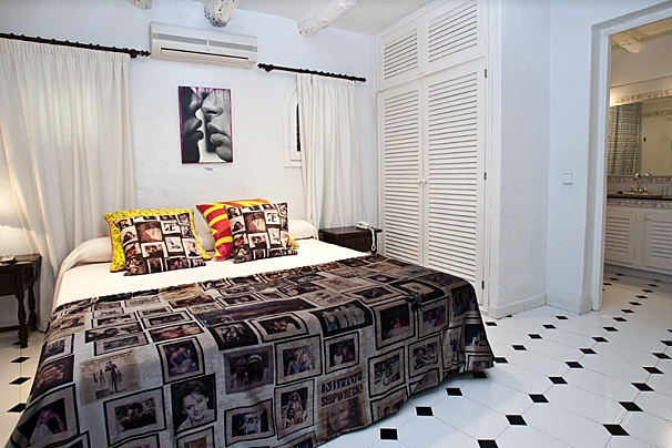 Pikes Hotel, San Antonio double bedroom