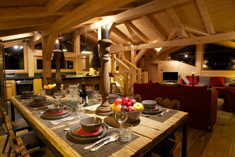 Ardoise Chalet, Argentiere dining room
