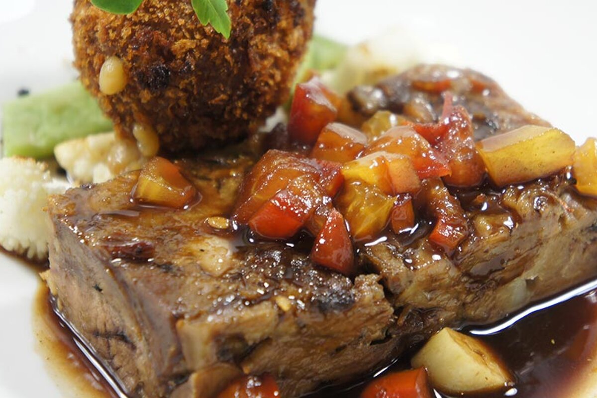 meat dish at Forn Nou restaurant