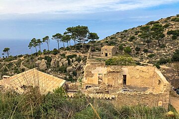 Exploring the atmospheric ruins around Sant Elm