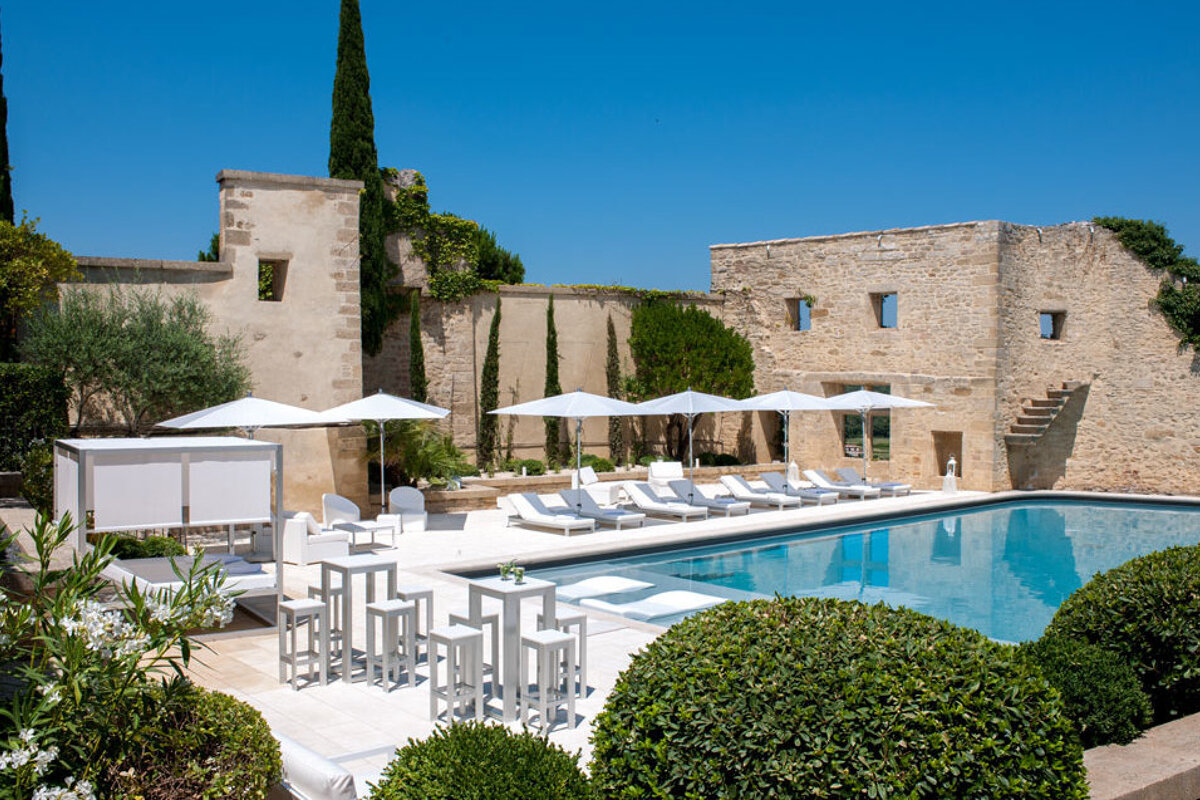 Le Vieux Castillon Hotel, Castillon-du-Gard outdoor swimming pool