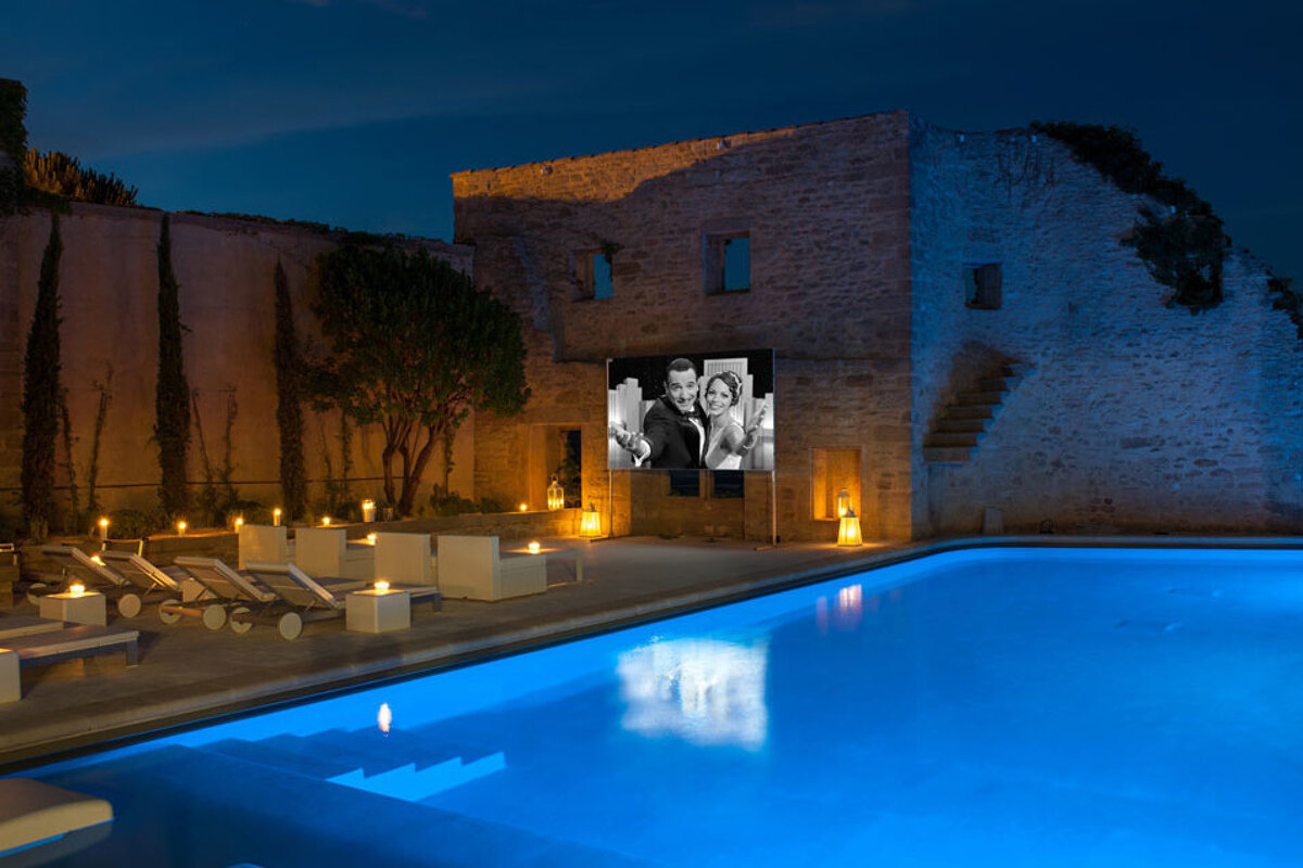 Le Vieux Castillon Hotel, Castillon-du-Gard outdoor swimming pool