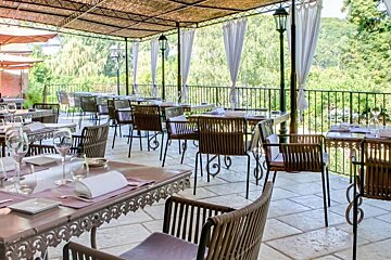 Les Glycines Restaurant, Les Eyzies-de-Tayac restaurant terrasse