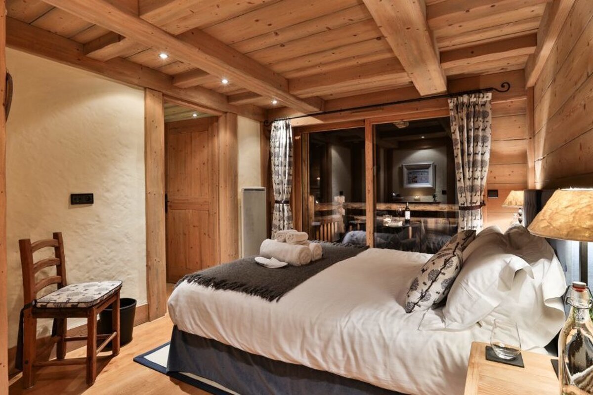 Vallon Chalet, Meribel Village double room