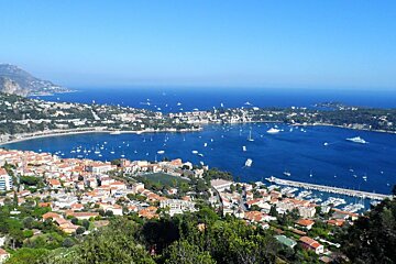 a sea harbour with lots of boats in Nice