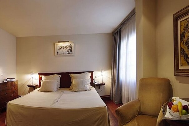 Palacio Ca Sa Galesa Hotel, Palma de Mallorca double bedroom