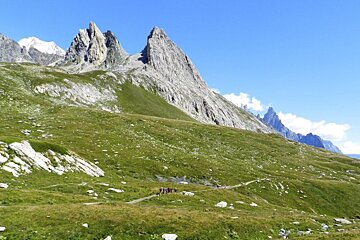 Classic Tour du Mont Blanc Trekking Holiday, from Chamonix