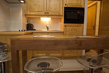 L'Aiglon 22 Apartment, Val d'Isere - Centre kitchen