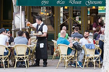 Les Deux Garcons Restaruant, Aix-en-Provence restaurant terrasse