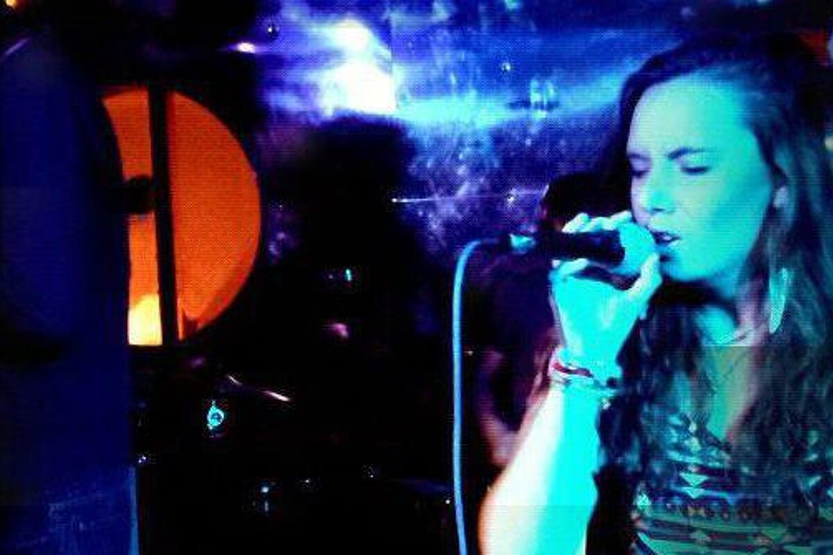 Lizzie Kirwan Quartet live at Beanies, Morzine