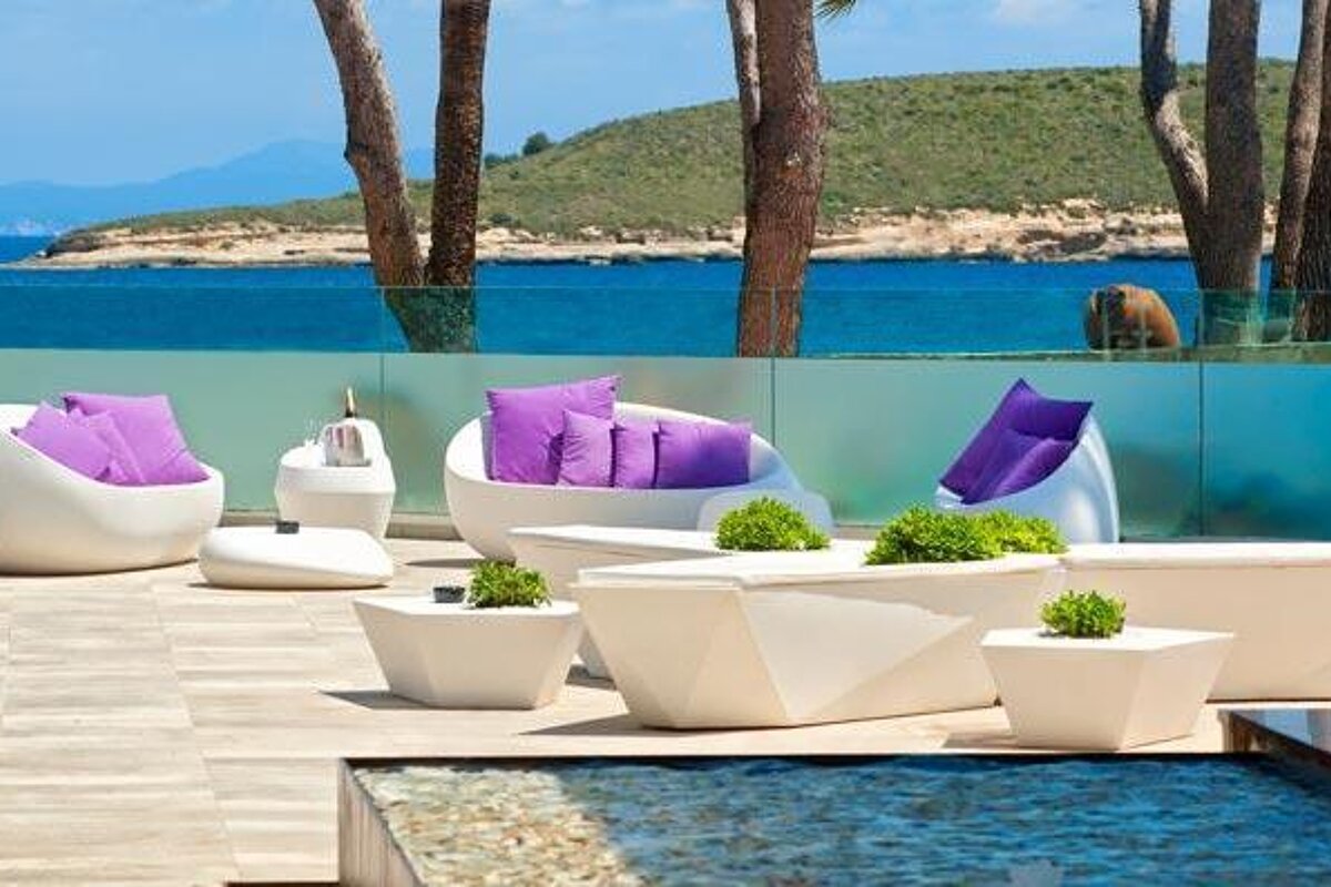 ME Mallorca Hotel, Calvia Beach resort terrace
