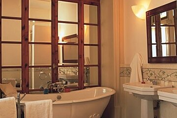 Palacio Ca Sa Galesa Hotel, Palma de Mallorca bathroom
