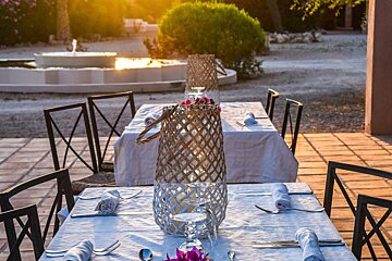 Es Lloquet Restaurant Review, Campos restaurant terrasse