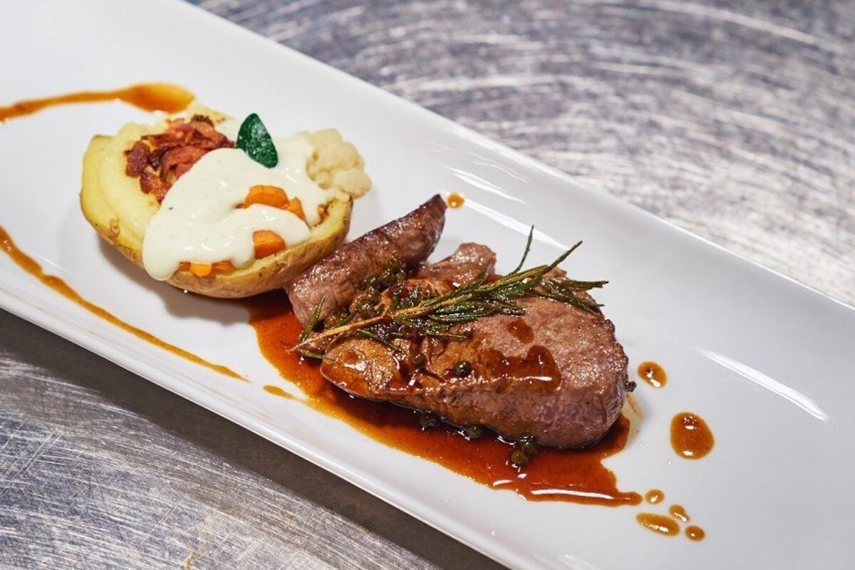 Lila Restaurant , Puerto Portals style of cuisine