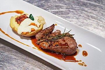 Lila Restaurant , Puerto Portals style of cuisine