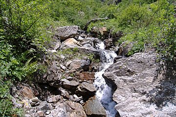 Chamonix hiking trail from Gaillands to Parc Merlet