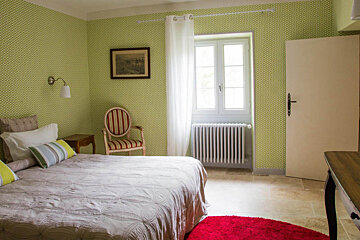 Auberge de la Reine Jeanne Hotel, Saint Remy de Provence double bedroom