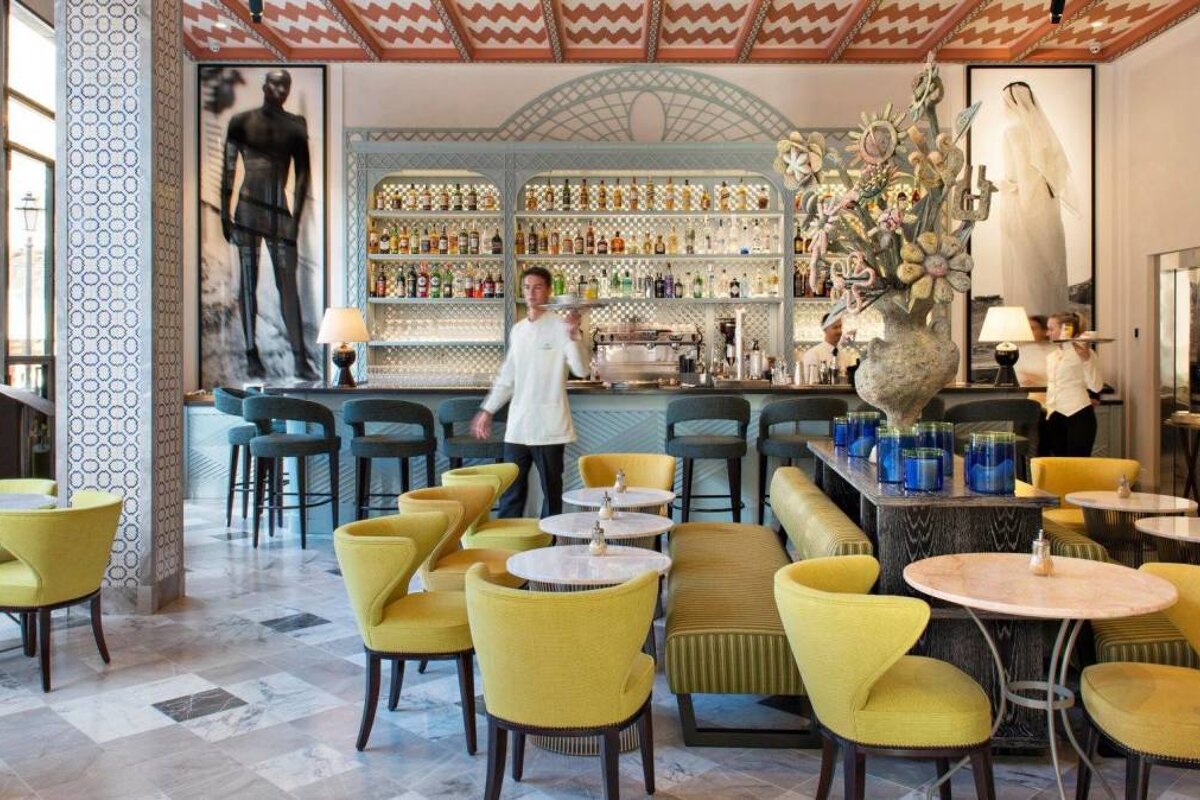 Cappuccino Cafe - Plaça Cort, Palma Centre & Marina interior