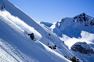 Off piste skiing in la Plagne 