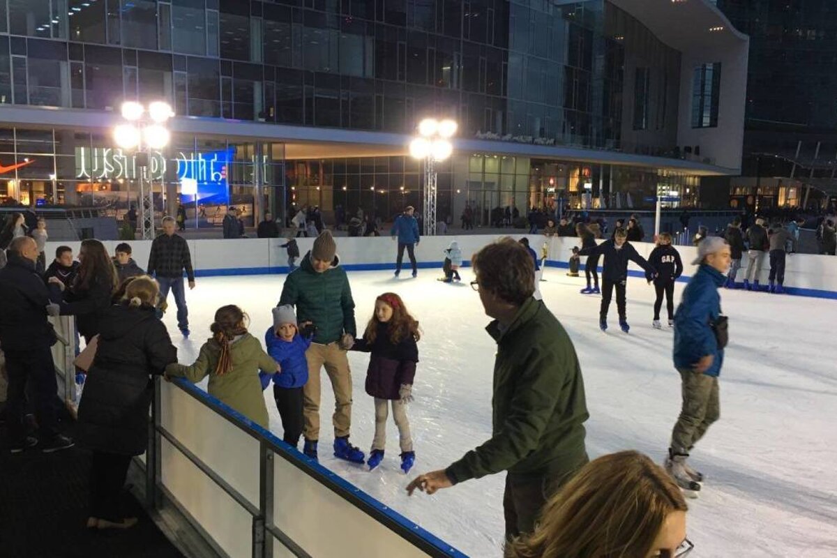 Gae Aulenti On Ice, Milan - Centre