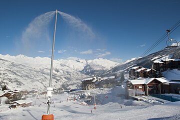 Learn how artificial snow is made, Montchavin / Les Coches