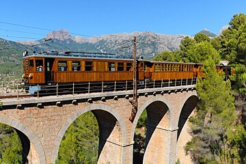Palma to Soller Vintage Train Ride, Soller