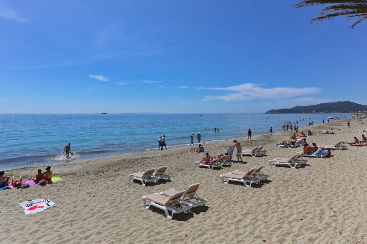 playa d'en bossa south east ibiza