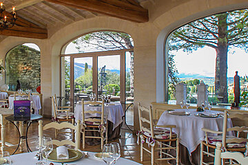 Edouard Loubet Gourmet Restaurant, Bonnieux interior