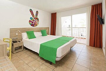 Hotel Playasol Bossa Flow, Playa d'en Bossa double bedroom