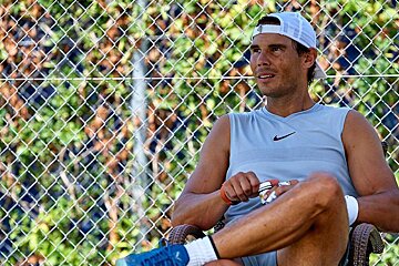 Nadal trains in Mallorca for Wimbledon 2018