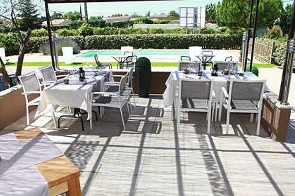 L'Atelier l'Art des Mets, Taillades restaurant terrasse