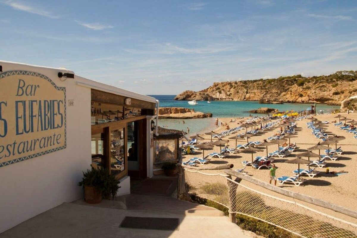 Ses Eufabies Restaurant, Cala Tarida exterior