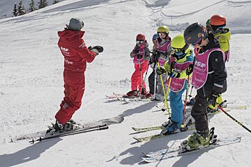 ESF Montriond Les Lindarets Ski School Group Ski Lessons, Morzine kids lessons