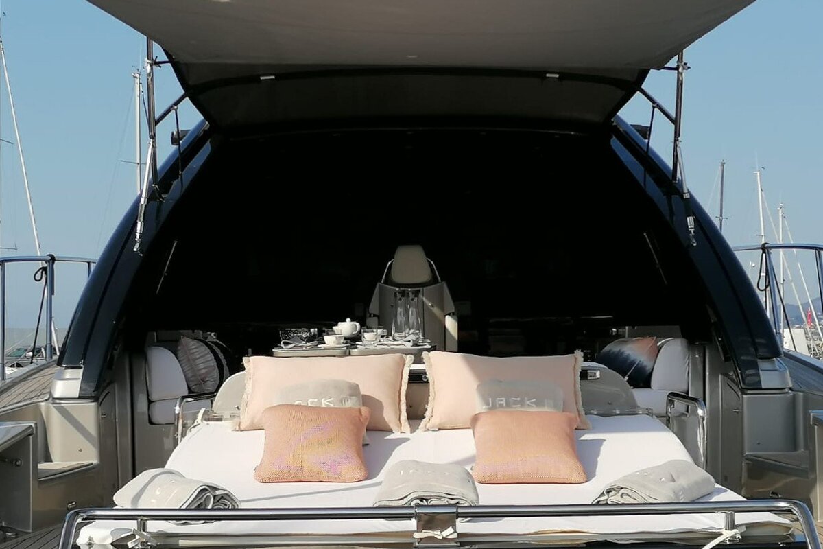 A boat with the word jack on the back of it