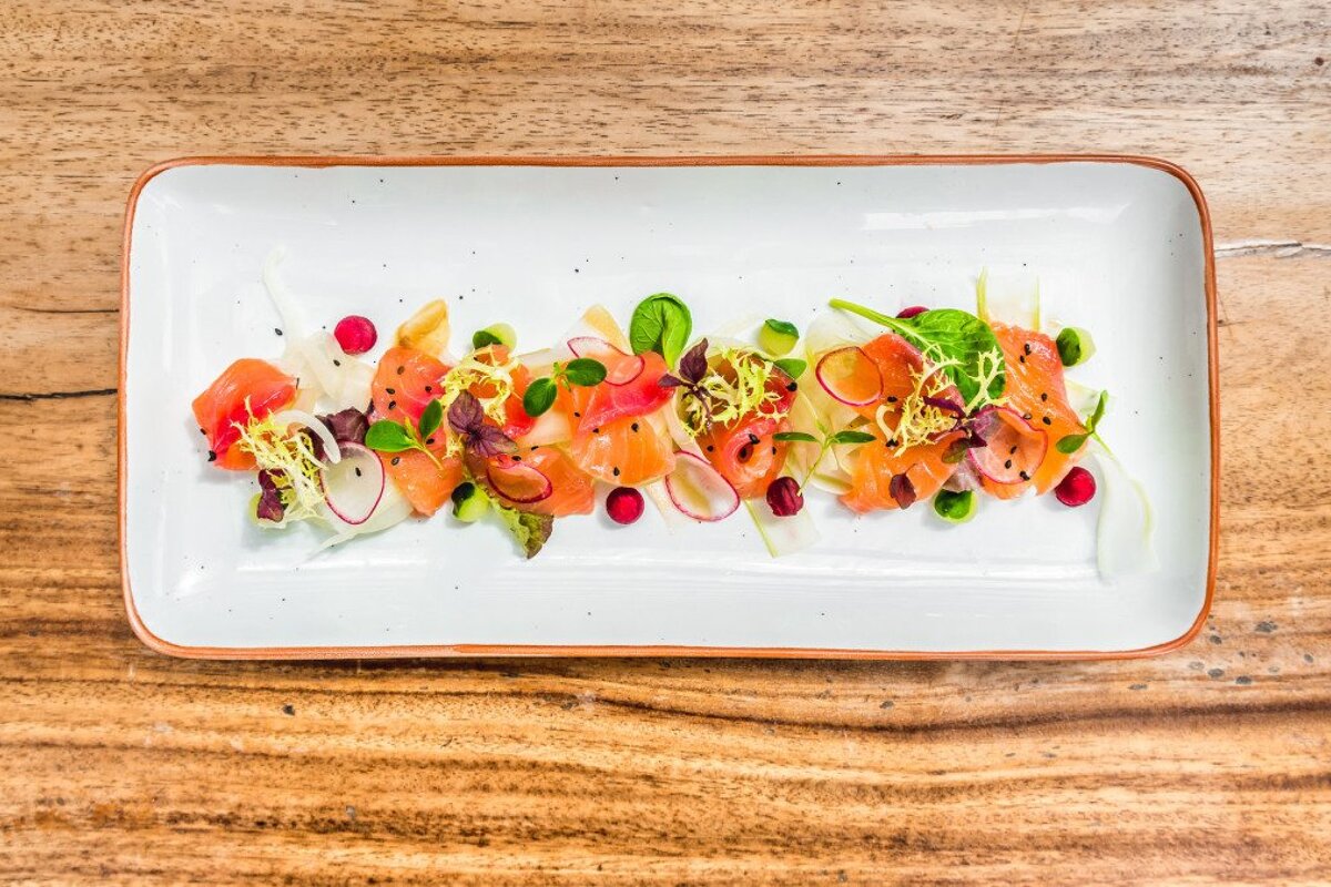 Aiyanna Beach Club, Cala Nova style of cuisine