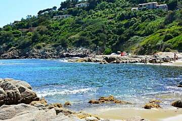 villas around a cove in st tropez