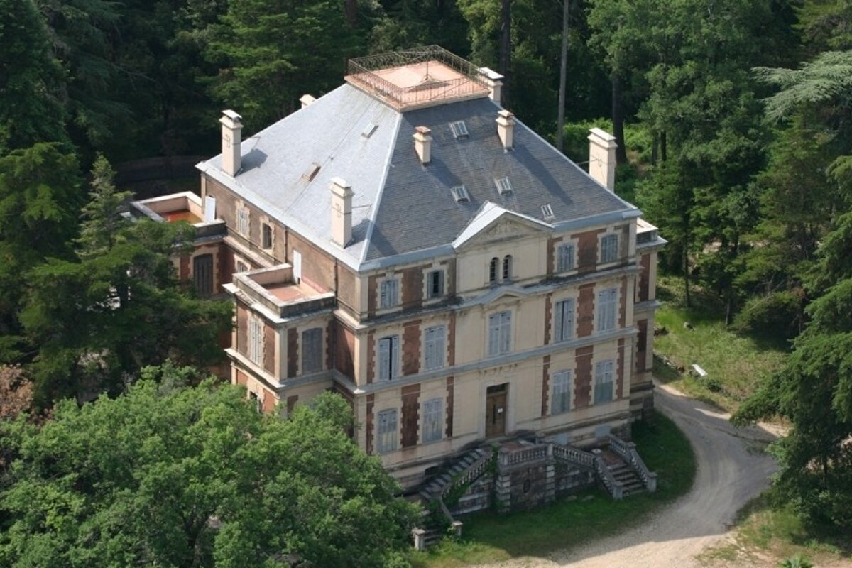 Terre Blanche Hotel, Spa & Golf resort, Tourrettes exterior