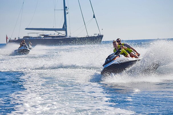Jet skiing around Palma Bay