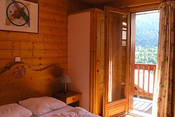 Morel Chalet, Meribel - Rond Point / Altiport double room