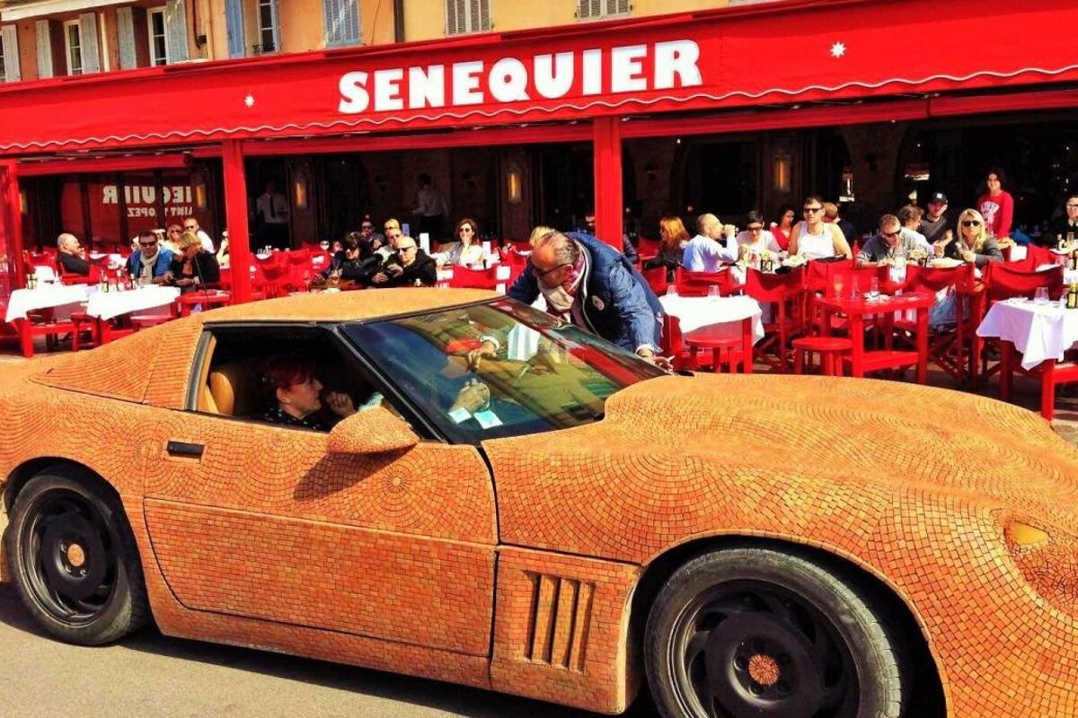 Senequier Restaurant, Saint Tropez exterior