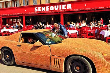 Senequier Restaurant, Saint Tropez exterior