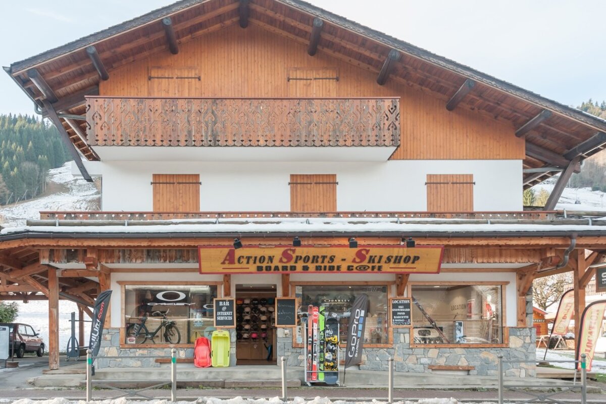 Skimium - Action Sports Ski Hire, Morzine exterior