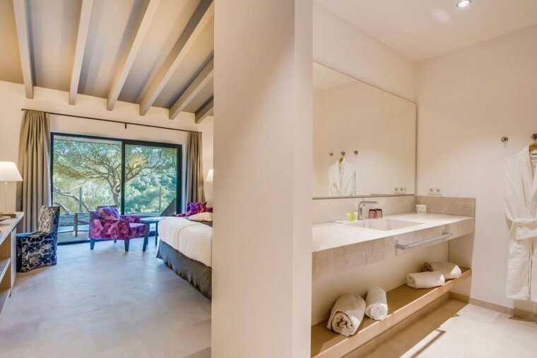 Carrossa Hotel Spa Villas, Arta double bedroom