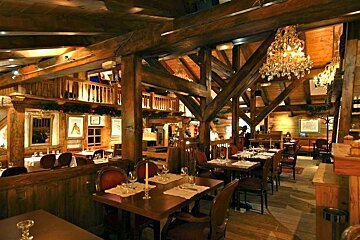 L'Impossible Restaurant, Chamonix Sud interior