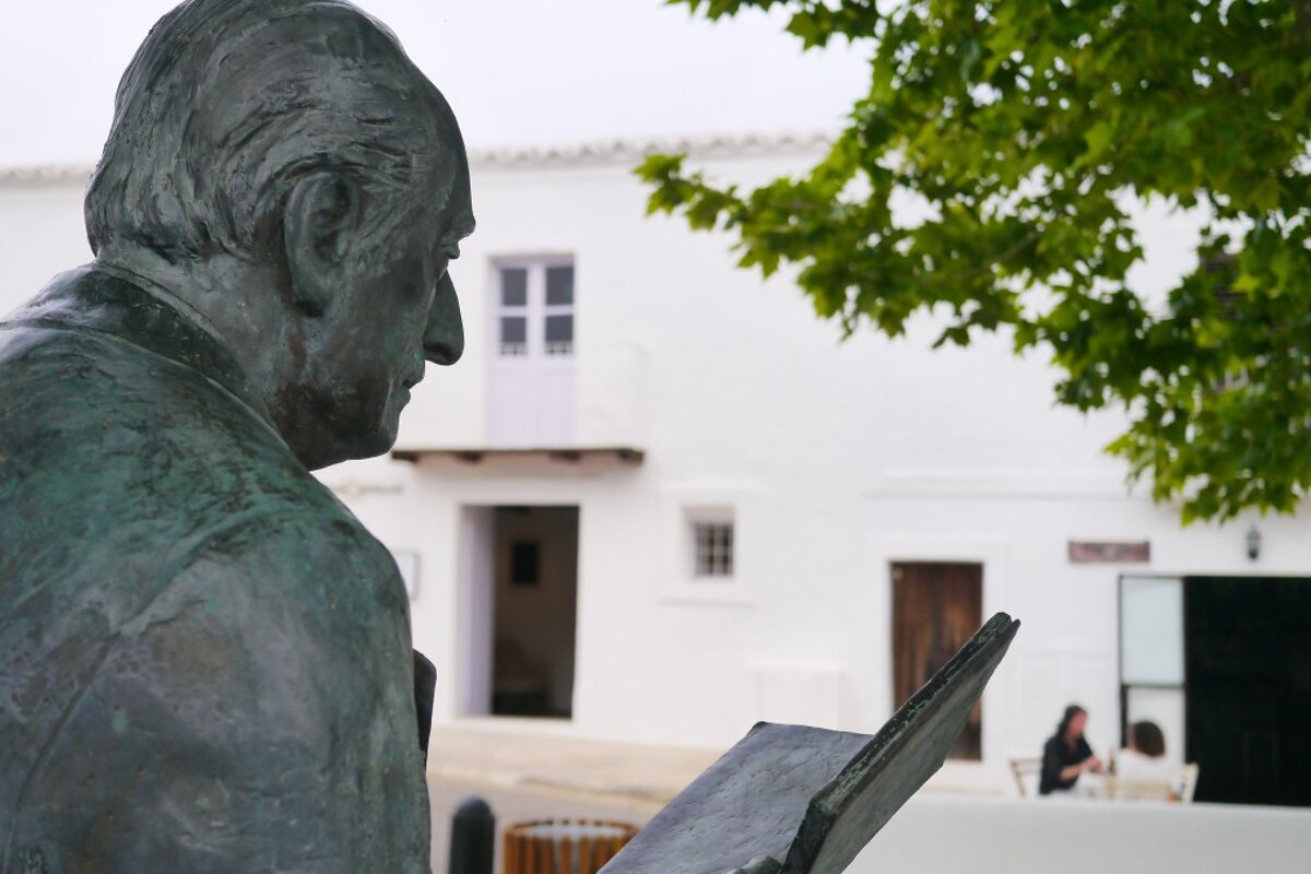 Statue of a local dignitary in San Miguel