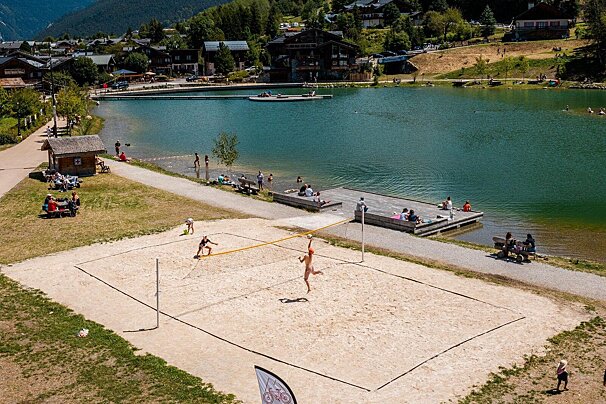 Volleyball at the lake at La Praz Courchevel
