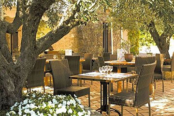 Chateau de Berne Hotel, Lorgues terrace