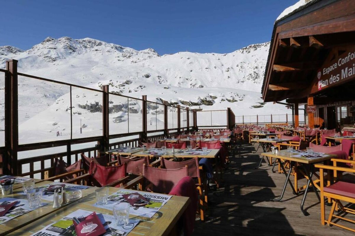 Le Plan des Mains Restaurant, Meribel Mottaret restaurant terrasse