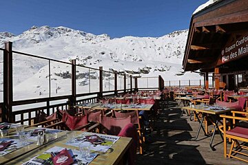 Le Plan des Mains Restaurant, Meribel Mottaret restaurant terrasse