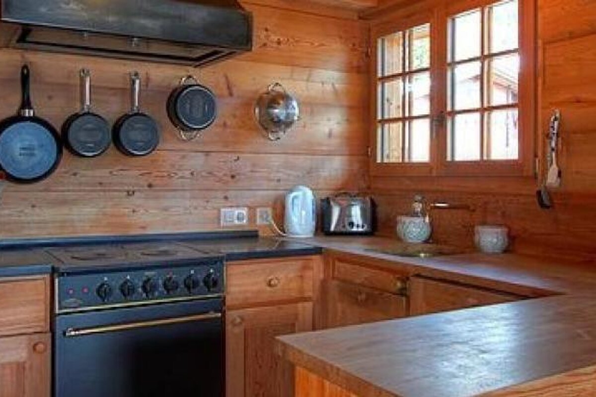 Moumy Chalet, Verbier - Centre kitchen